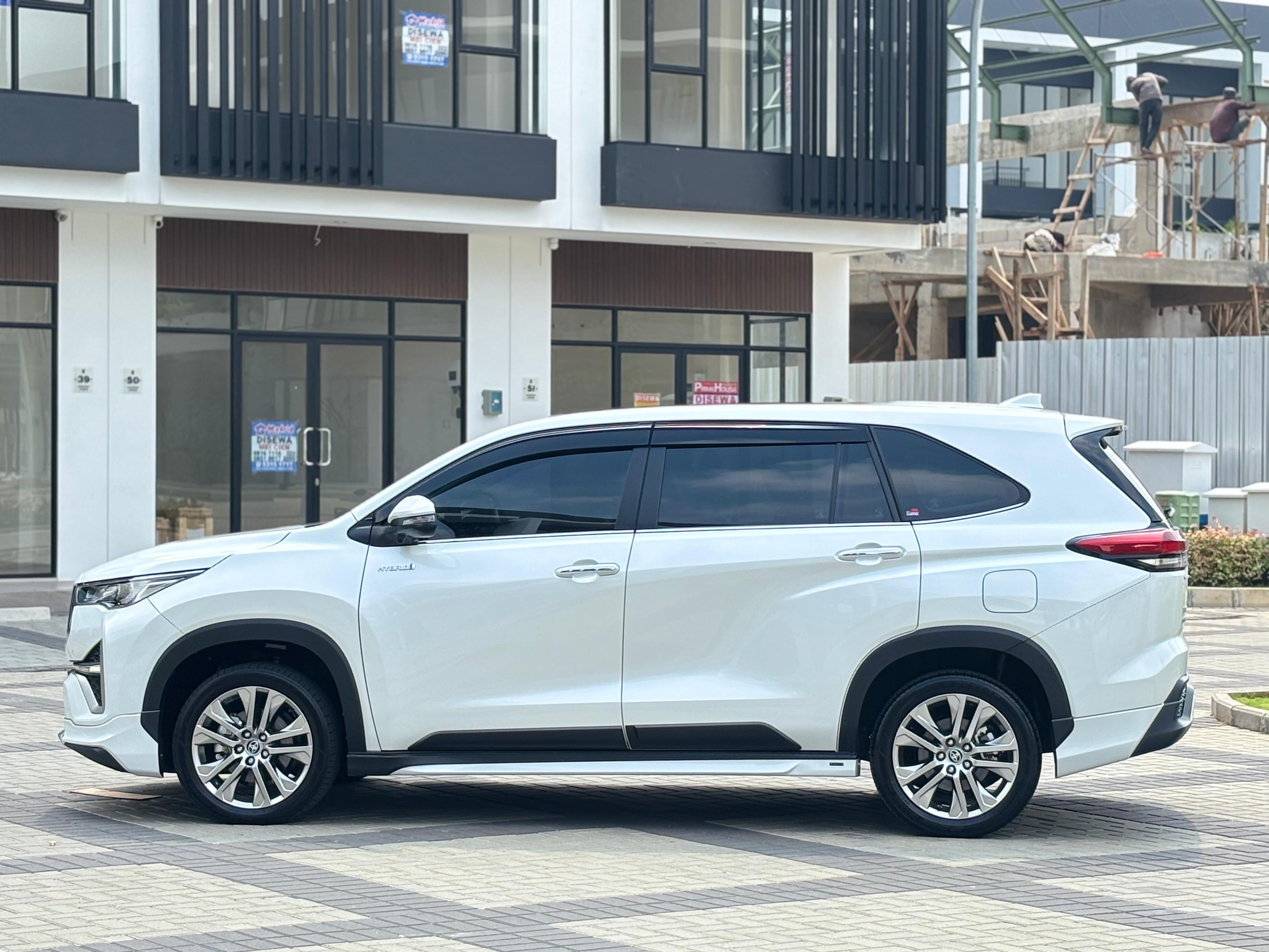 Toyota Innova Zenix Q  2023